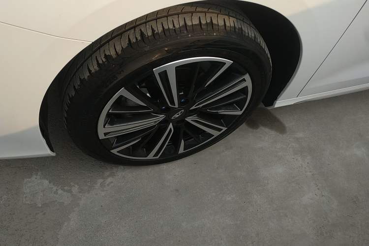 Used Chery Arrizo 8 2025 1.6T DCT Excellence Edition
