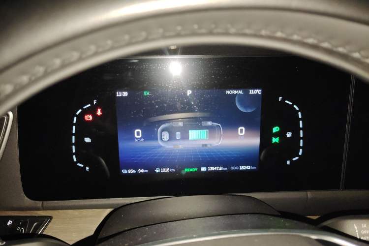 Used Landian E5 2024 Honor Edition 100KM Premium Model 7 Seats
