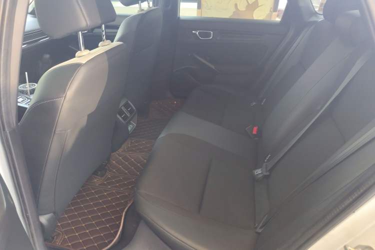 Used Honda Civic 2023 2.0L eHEV Sharp Edition Interior 4