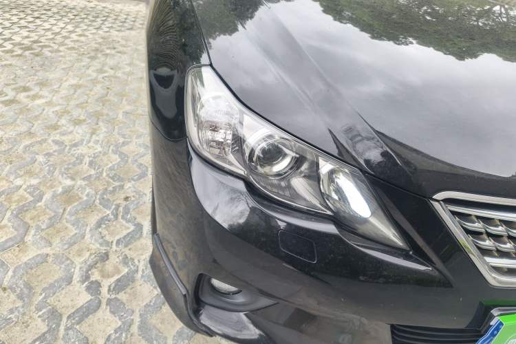 Used Toyota Reiz 2012 2.5V Fengdu Elite Stylish Edition Right Front Headlight