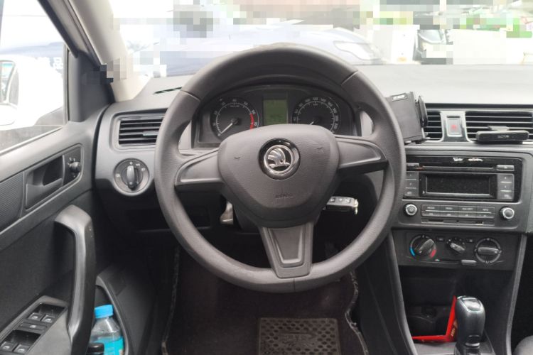 Used Skoda Rapid Spaceback 2014 1.6L Automatic Enjoyment Edition