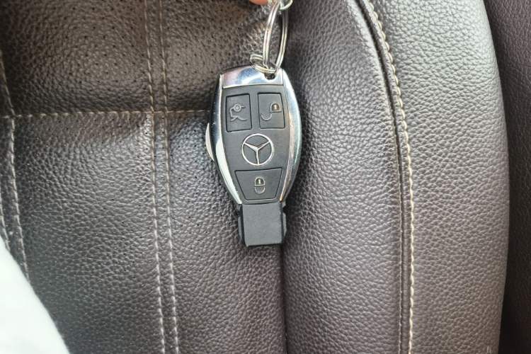 Used Mercedes-Benz GLE 2019 GLE 320 4MATIC Dynamic Edition Prestige Model Vehicle Key