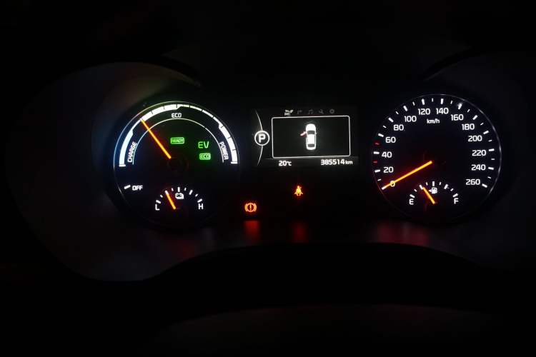 Used Kia K5 2016 2.0L Hybrid GLS
