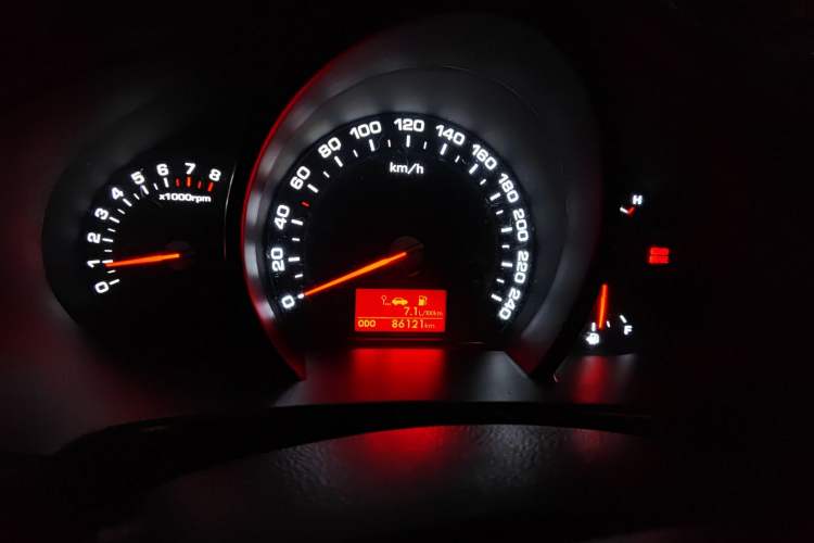 Used Kia Sportage R 2014 2.0L Manual Two-Wheel Drive GL Trim