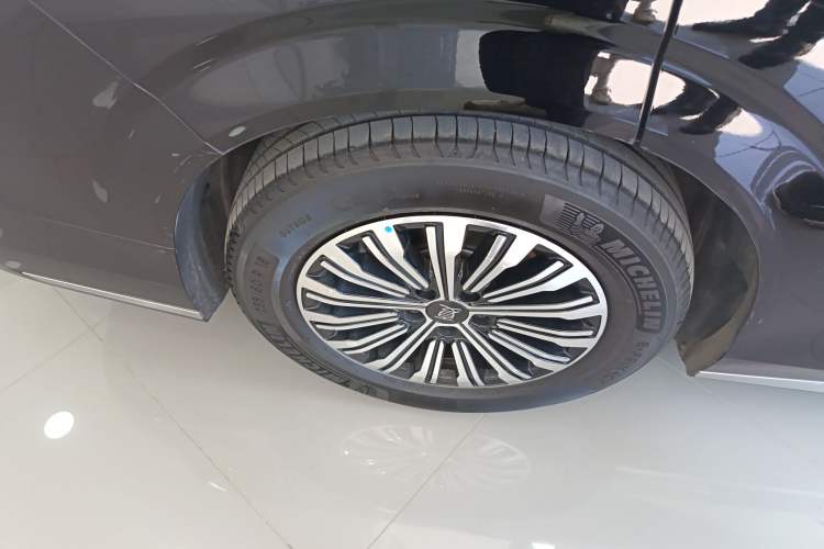 Used BYD Xia 2025 DM-i 1.5T 180km Excellence Model
