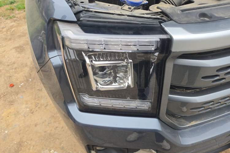 Used JMC DaDao 2023 All-Purpose 2.3T Diesel Manual Two-Wheel Drive Standard-Wheelbase Comfort Edition