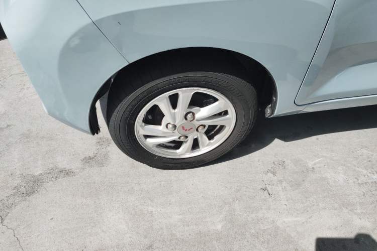 Used Wuling Hongguang MINIEV 2020 Zizai Version Lithium-NMC Exterior 4