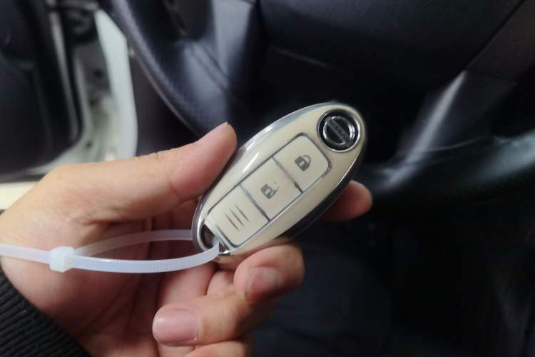 Used Nissan Patrol  Vehicle Key