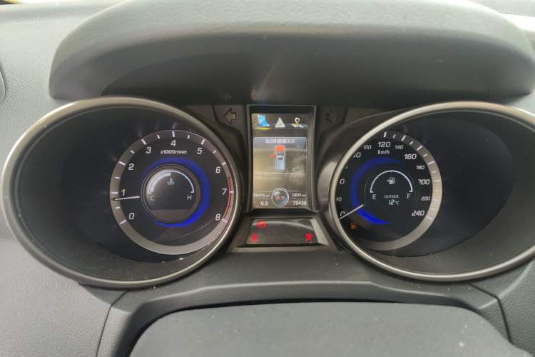 Used CHANGAN CS75 2014 2.0L Manual Leading Model China V Standard
