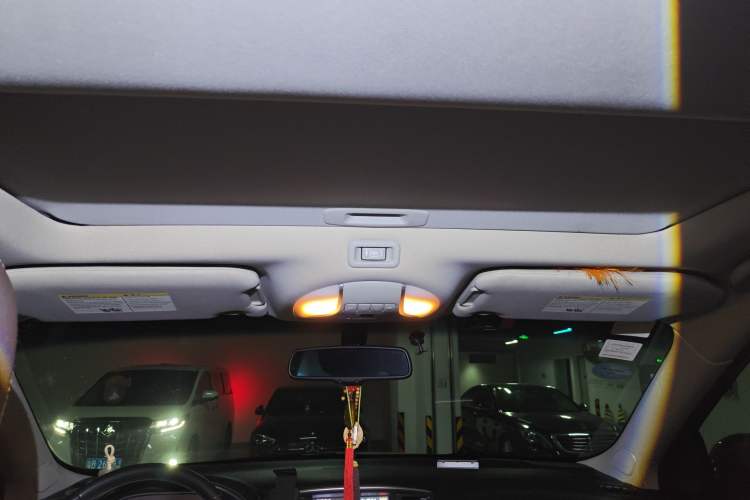 Used Infiniti QX60 2014 2.5 S/C Hybrid Two-Wheel Drive Excellence Edition
