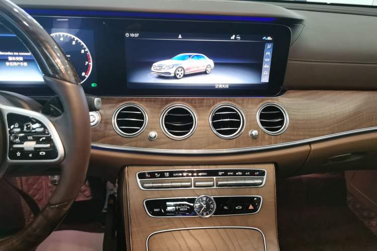 Used Mercedes-Benz E-Class 2020 Restyled E 300 L Exclusive Edition Audio And AC Panel