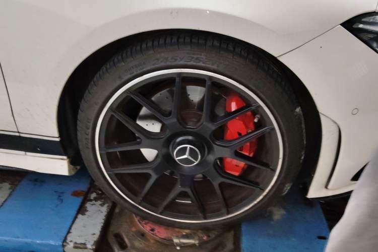 Used Mercedes-Benz CLA AMG 2021 AMG CLA 35 4MATIC Right Front Wheel Hub