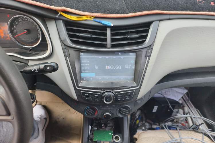 Used Chevrolet Sail 2015 Sail 3 1.3L Manual Warm Edition Audio And AC Panel