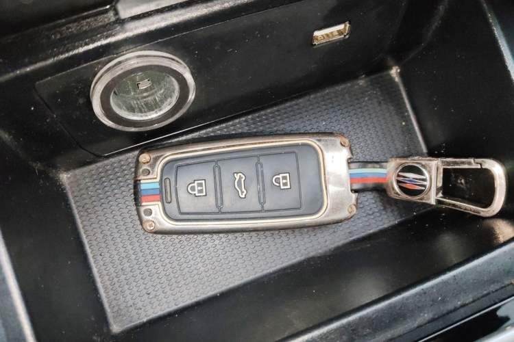 Used Sinotruk VGV U70 2021 1.5T Automatic Youyue Edition 7-Seater