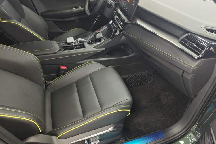 Used Lynk & Co 06 2023 Remix 1.5T Hero Right Front Seat