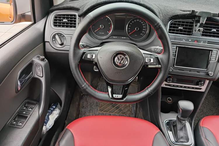 Used Volkswagen Polo 2014 1.6L Cross Polo Automatic