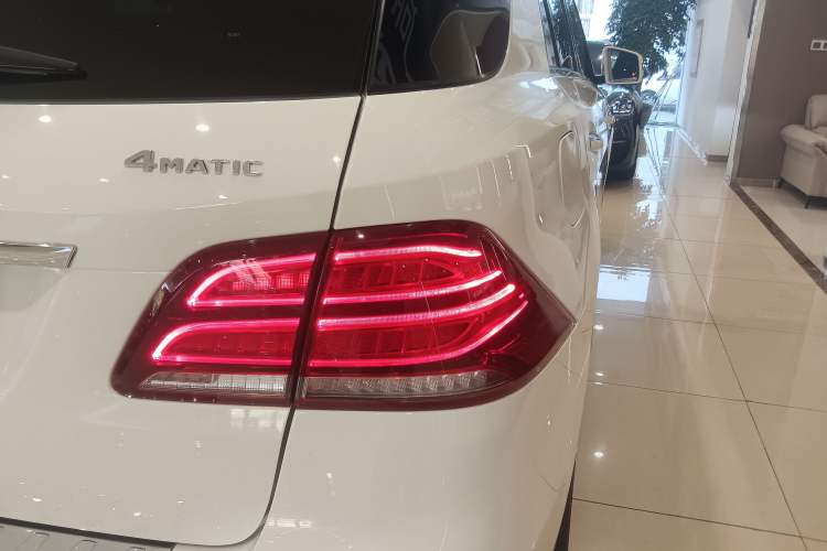 Used Mercedes-Benz GLE-Class 2018 GLE 400 4MATIC U.S. specification