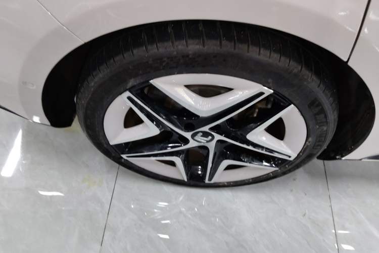 Used Rising F7 2023 Advanced Edition
