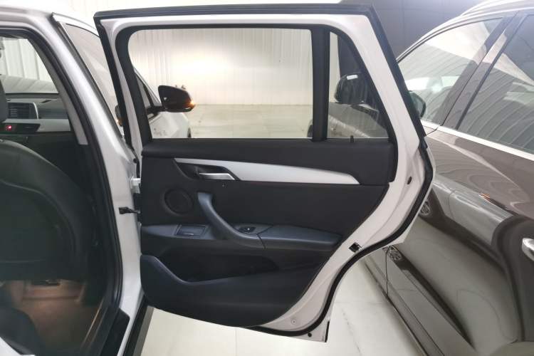 Used BMW X1 2019 sDrive20Li Leading Model
