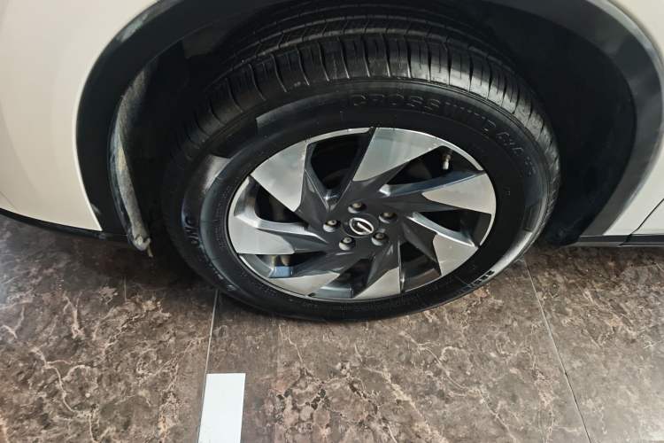 Used GAC Trumpchi GS4 2021 270T Automatic Elite Tech Edition Left Front Wheel Hub