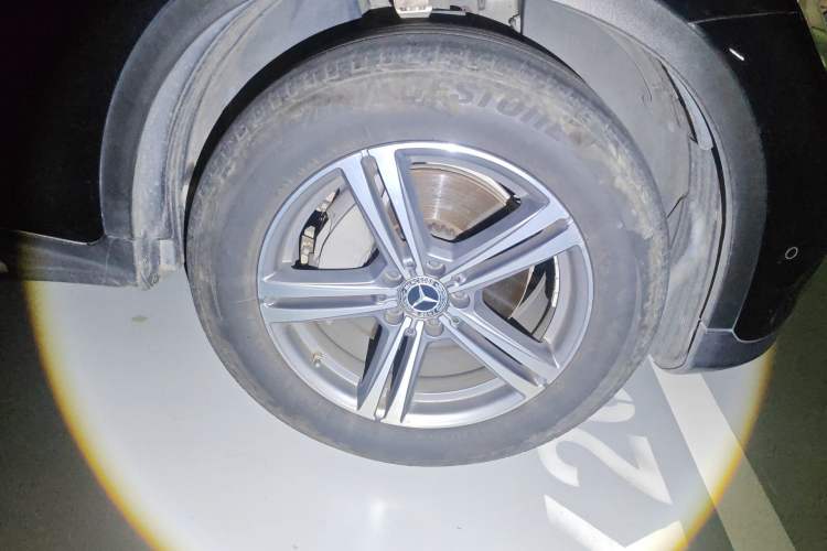 Used Mercedes-Benz GLC 2021 GLC 260 L 4MATIC Dynamic Edition Right Front Wheel Hub