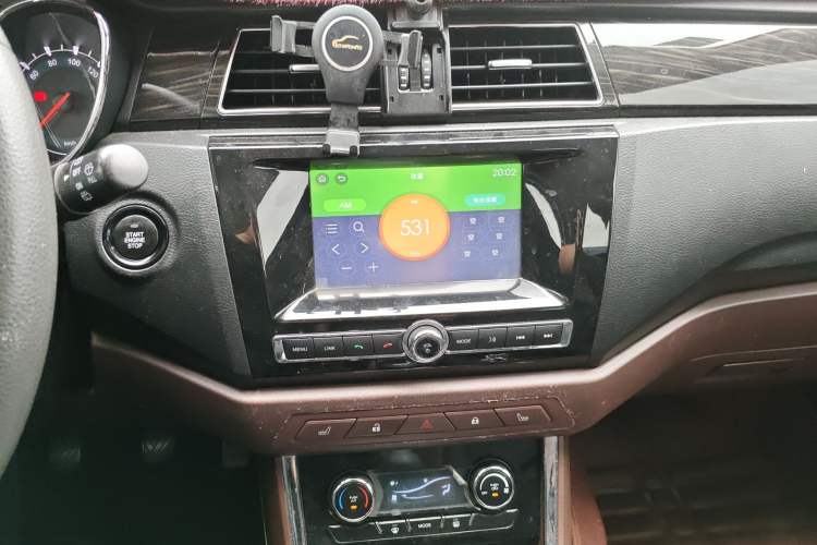 Used Lifan Auto Myway 2016 1.5L Manual Elite Version Audio And AC Panel