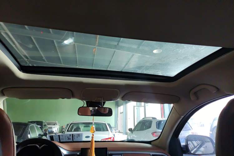 Used Soueast DX7 2016 1.5T Manual Triumph Edition
