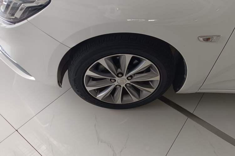 Used Chevrolet Monza 2020 320 Automatic Enjoyment Edition