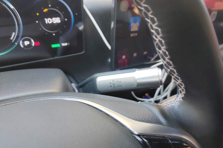 Used AION V 2024 Plus 70 Star Edition Lithium Iron Phosphate Gear Lever