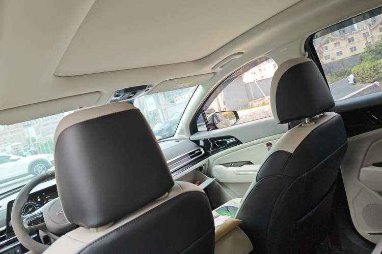 Used Kia Sportage (Chinese Domestic Model) 2023 1.5T Two-Wheel Drive Prestige Edition Headliner