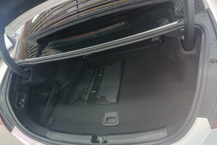 Used Mercedes-Benz C-Class 2025 Facelift C 260 L Sport Edition
