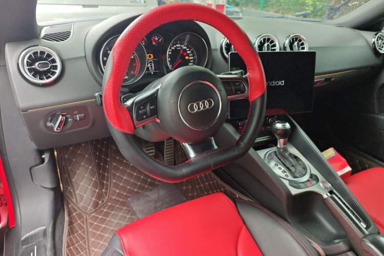 Used Audi TT 2011 TT Roadster 2.0TFSI
