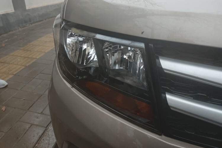 Used JAC Refine M3 2018 1.6L Express Edition 5-seater