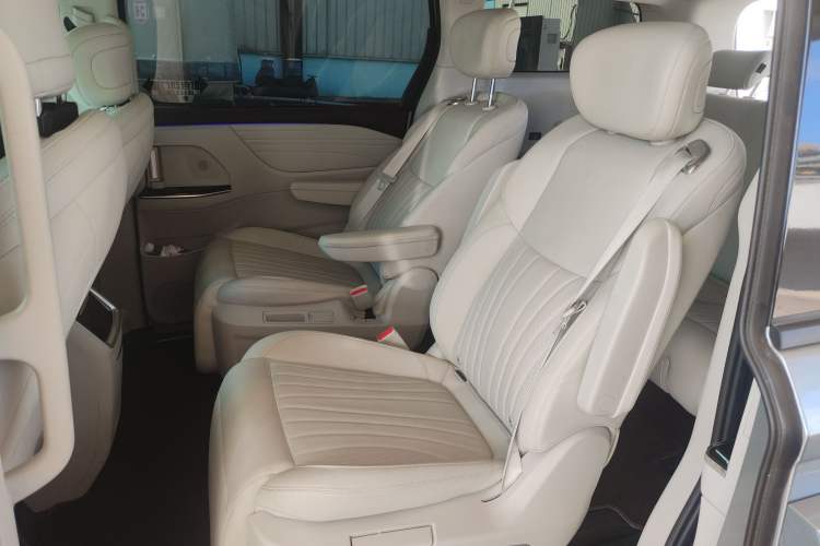 Used JAC Refine RF8 PHEV 2024 Zhiling Edition 1.5T 150KM Flagship Model – Lithium Iron Phosphate