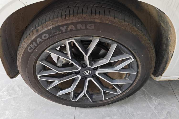 Used CHANGAN UNI-Z 2025 500Bar PRO Left Front Wheel Hub