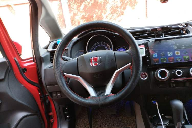 Used Honda Fit 2014 1.5L EX CVT Elite Model
