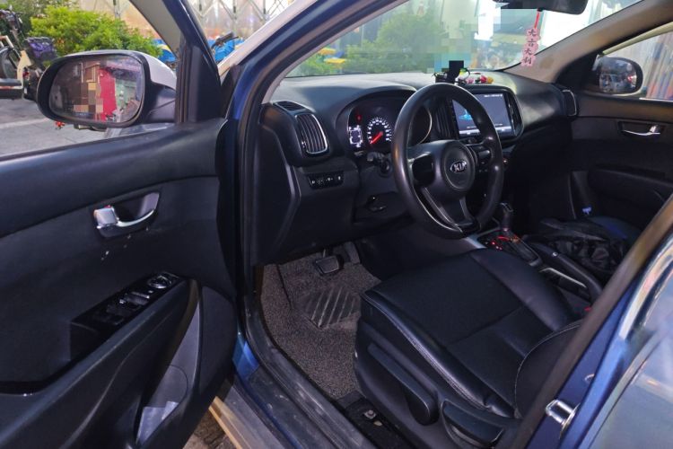 Used Kia KX3 2015 1.6L Automatic Two-Wheel Drive DLX Driver Seat