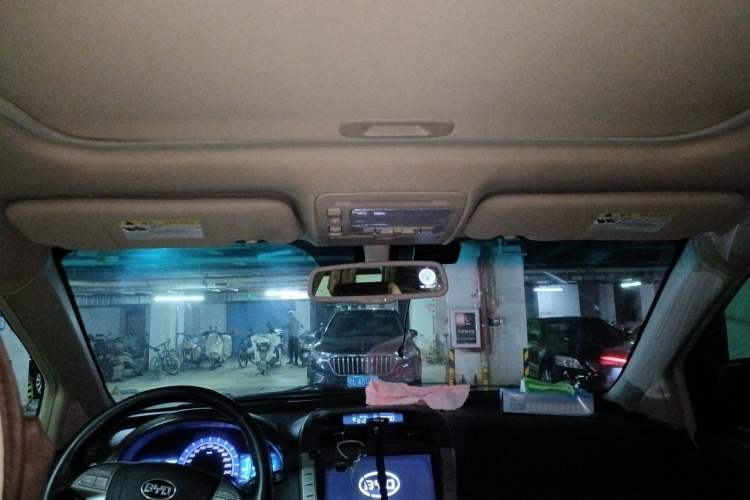 Used BYD S6 2013 Jingyue Edition 2.0L Manual Luxury Model 5 Seats