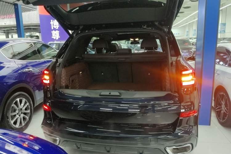 Used BMW X5 2022 Restyled xDrive 40Li Luxury Edition M Sport Package