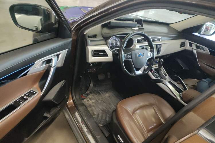 Used Geely Auto Emgrand X7 Sport 2016 1.8TD Automatic ZhiZun Version