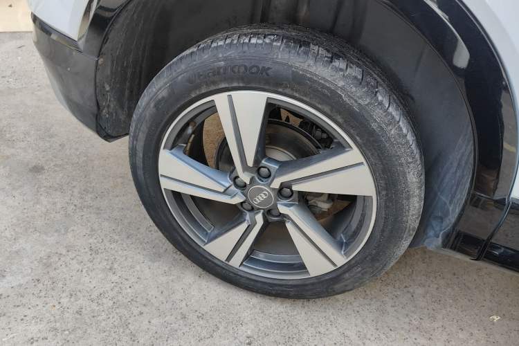 Used Audi Q2L 2021 35 TFSI Fashion Dynamic Model
