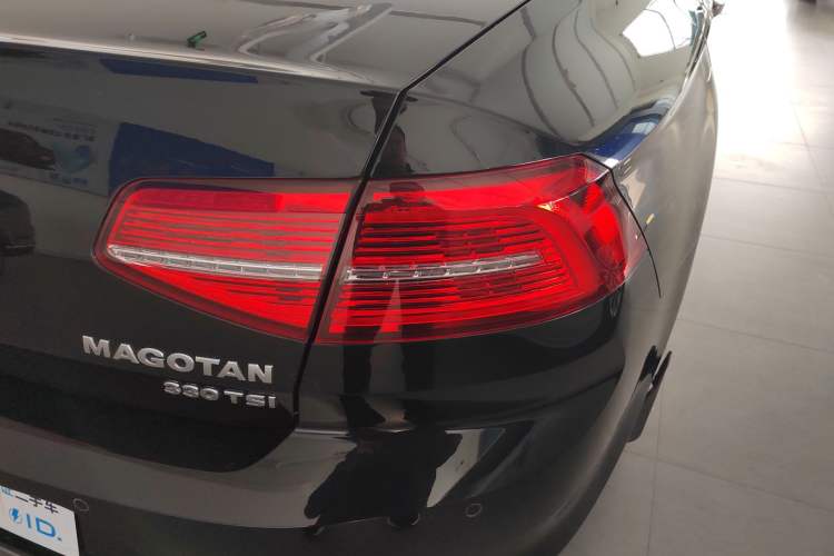 Used Volkswagen Magotan 2019 330TSI DSG Leading Model China VI Standard