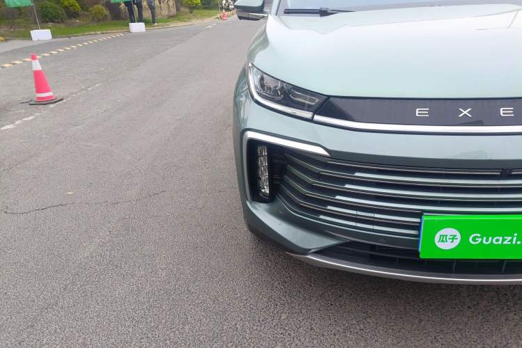 Used EXEED Lingyun 2024 300T Two-Wheel Drive Starlight Edition
