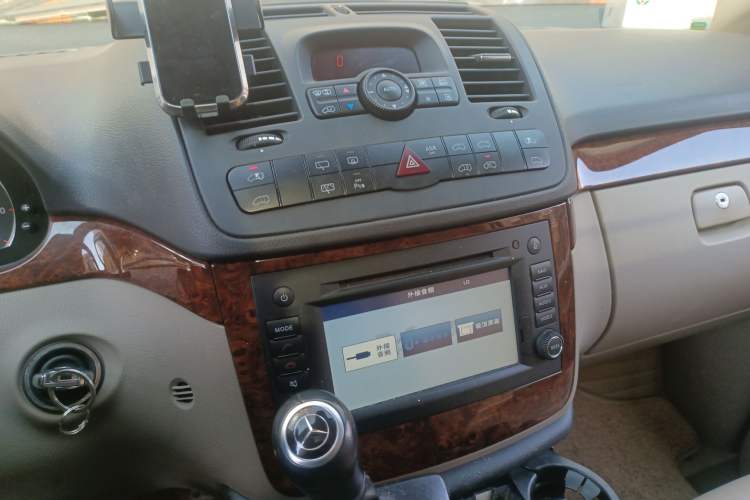 Used Mercedes-Benz Viano 2015 3.0L Partner Edition