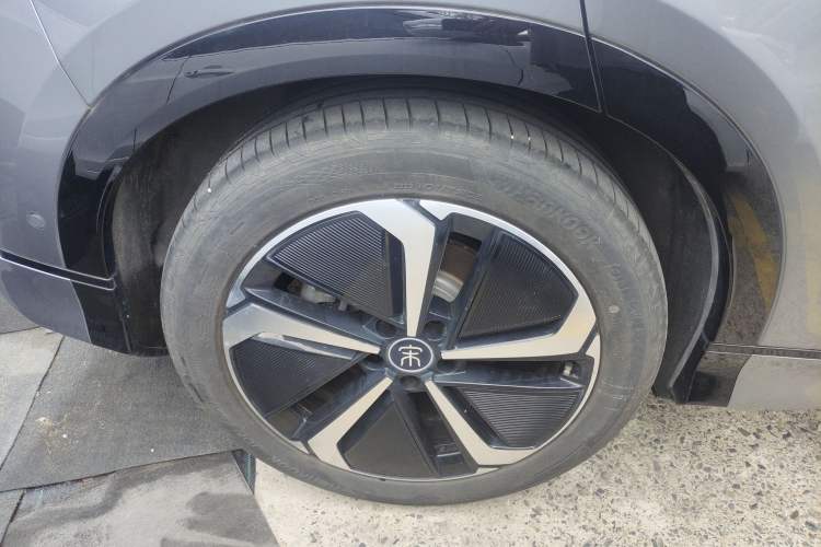 Used BYD Song L EV 2024 662 km Excellence Version
