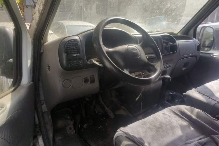 Used Ford Classic Transit 2013 2.8T Revised Diesel Standard Version with Short Wheelbase and Mid-Roof – JX493ZLQ4