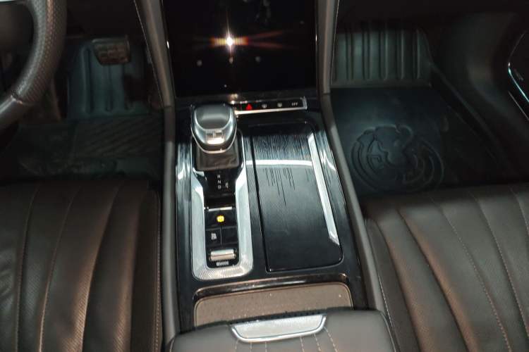 Used Hongqi H5 2023 1.5T HEV Smart Connect Flagship Edition
