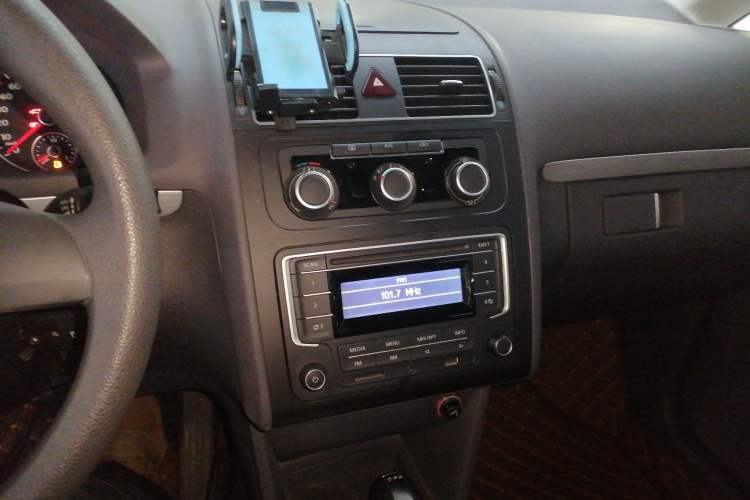 Used Volkswagen Touran 2015 1.4T DSG Comfort Edition 5 Seats