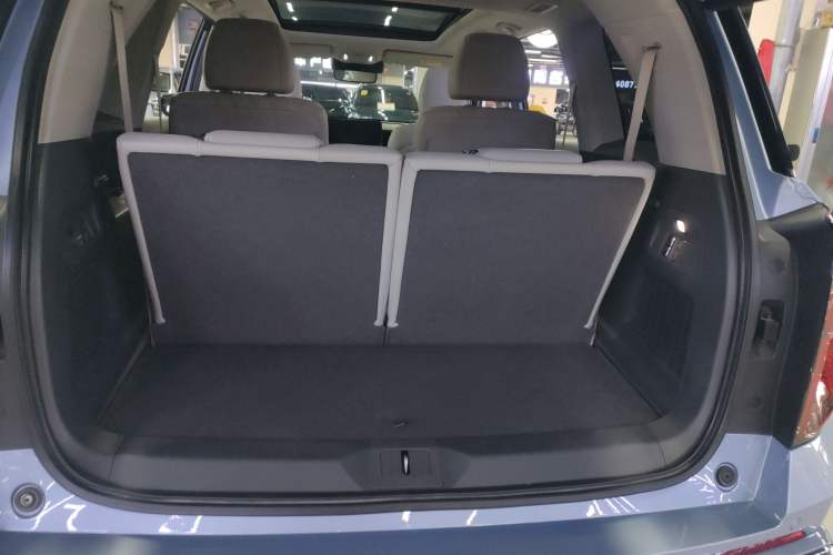 Used GAC Trumpchi GS8 2022 Double-Energy Series 2.0TM Two-Wheel Drive Prestige Edition (6 Seats) Trunk