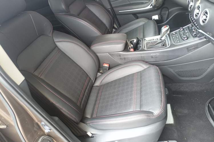 Used JAC Refine S7 2017 1.5T Automatic Luxury Smart Model